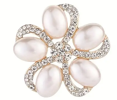 Elegant Pearl with Diamante Pin