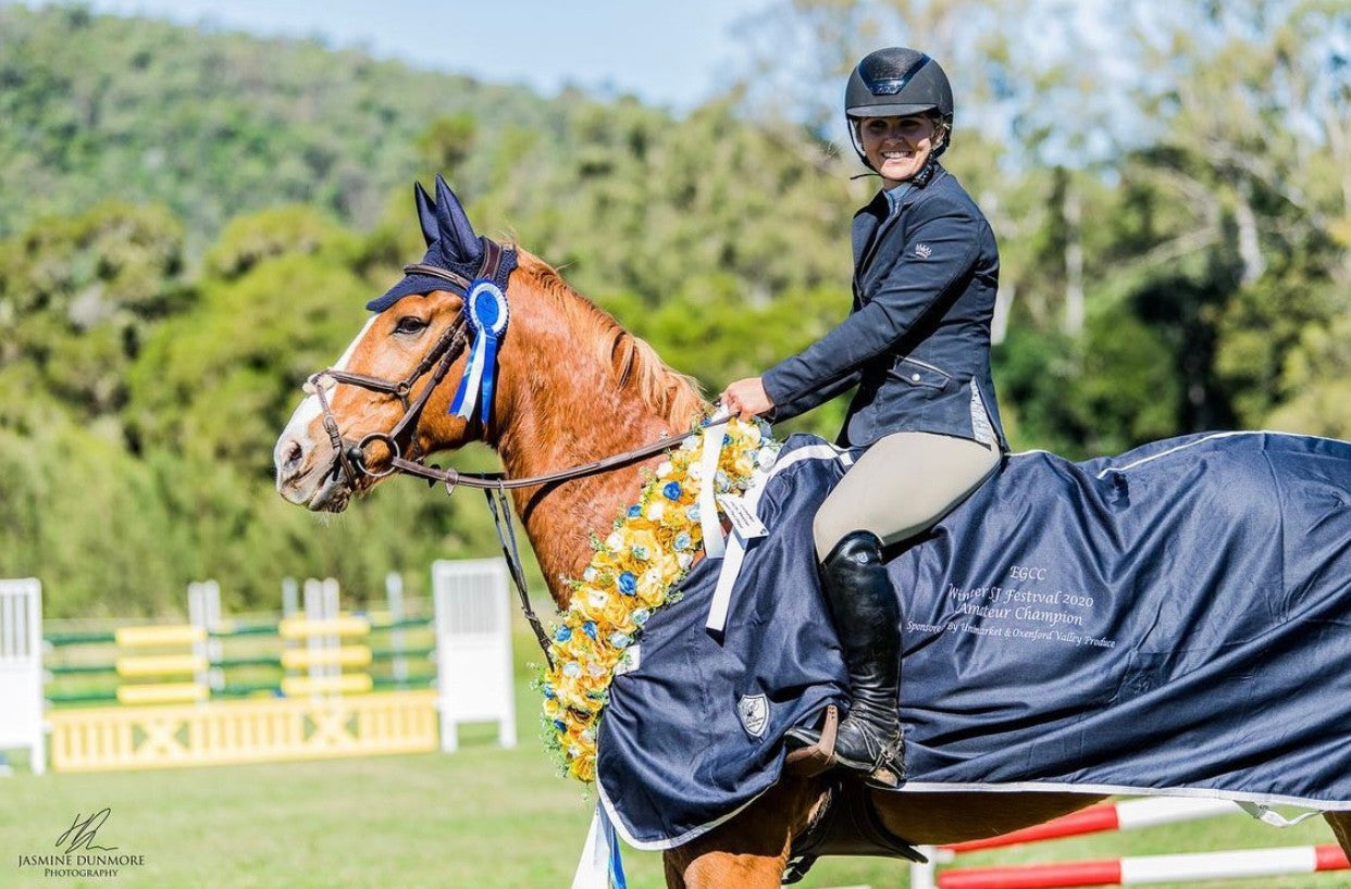 Navy Show Rug with White Trim