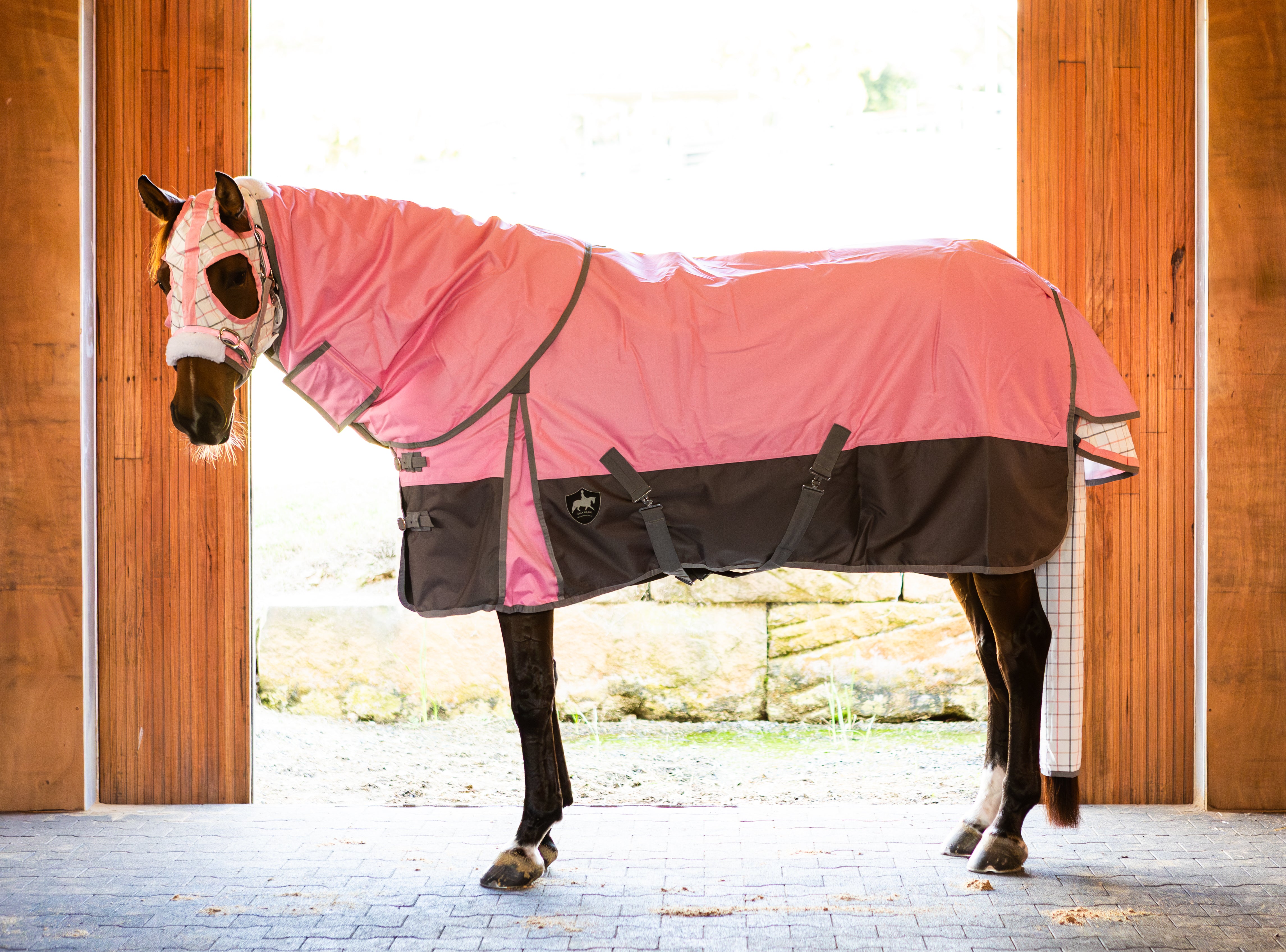 NEW 2025 600D Turnout 100g fill - Pale Pink with Detachable Neck and grey bottom