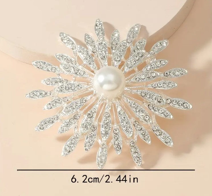 Bling Silver Flower Tiered Pin