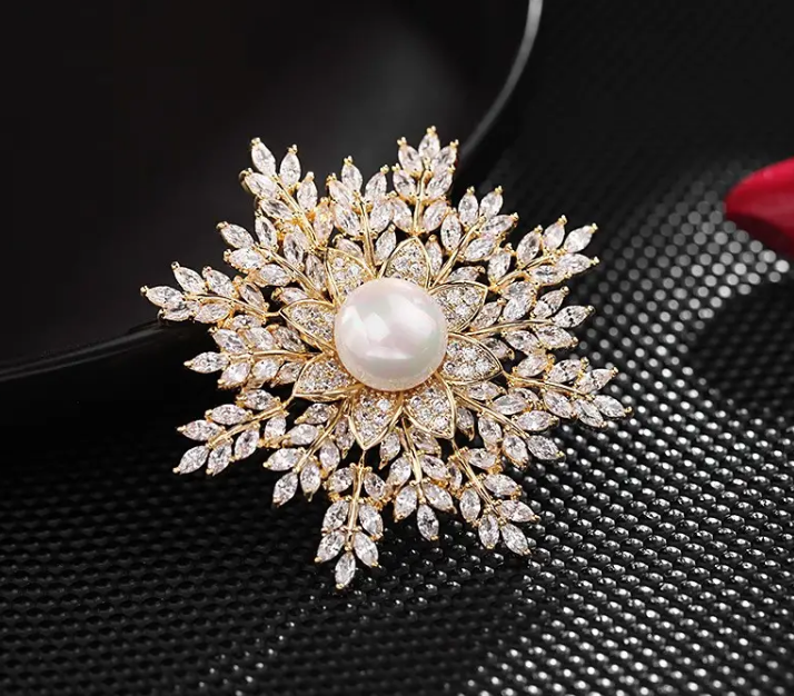 Gold flower with Shiny Zircon & Pearl