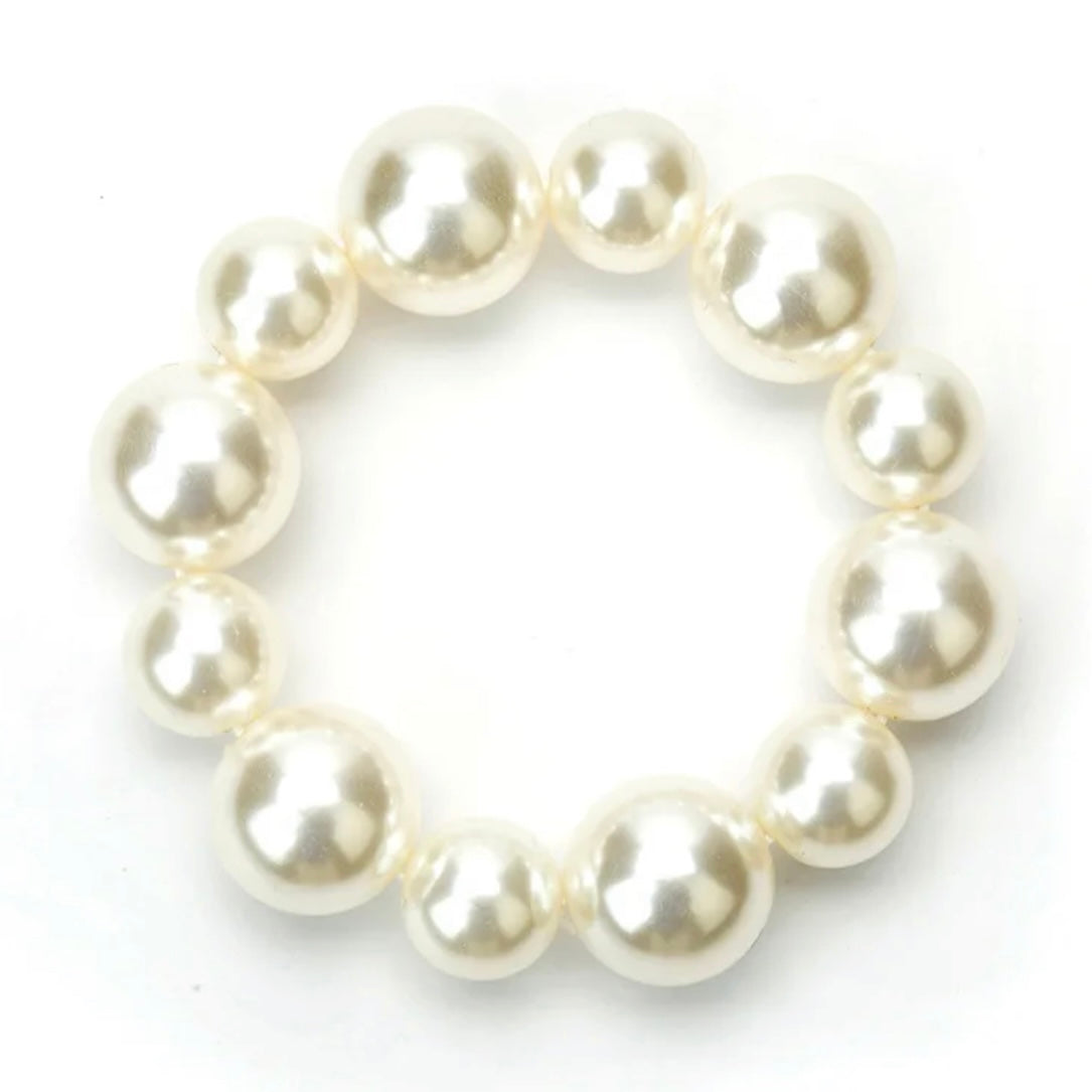 White Large and small Bead Pearl Bun