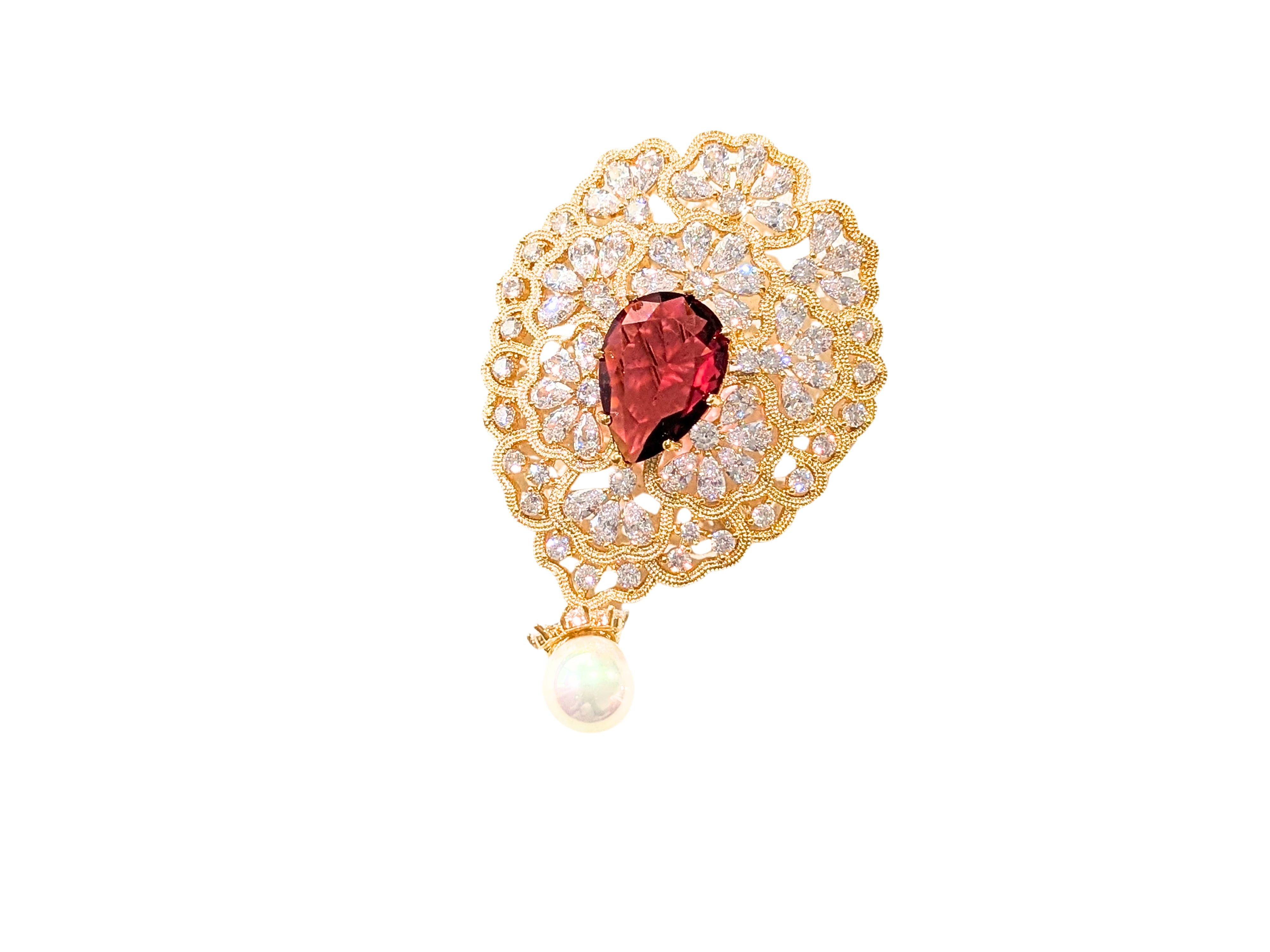 Large Gold Bling Brooch with Diamantes and Amber Rhinestone