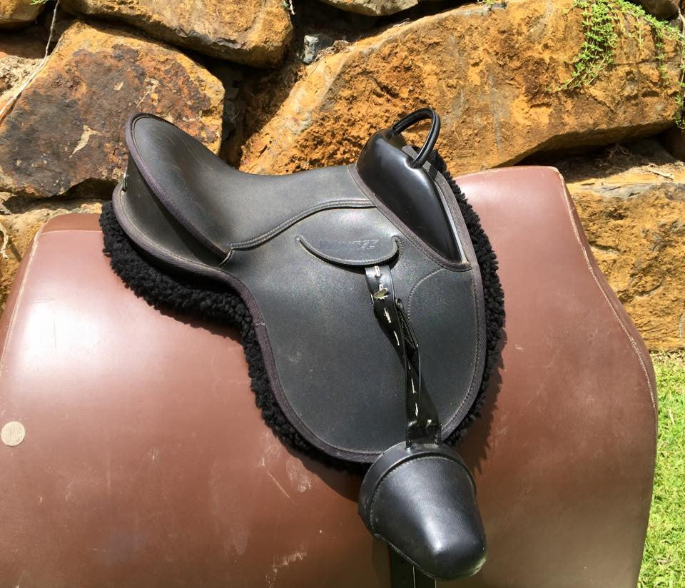 Black Sherpa Pony Pad - Fits Wintec Saddle
